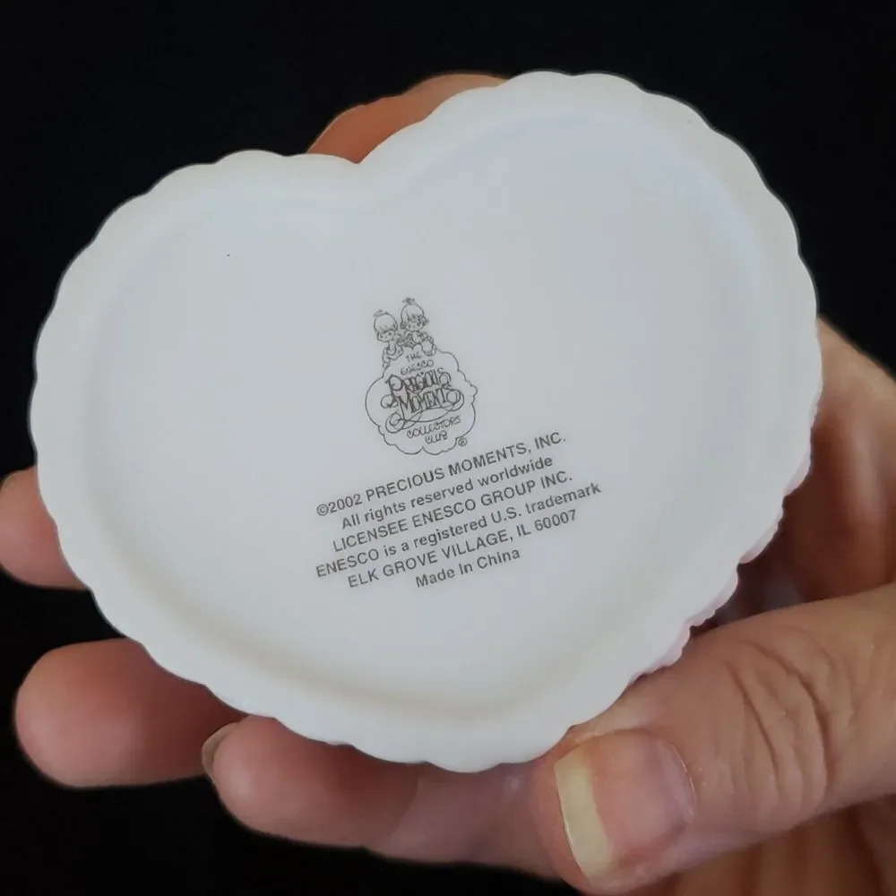 2003 Precious Moments Club Exclusive Porcelain Trinket Box Heart Shaped #111768